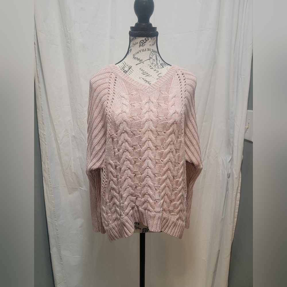 Elegant V-Neck Cable Knit Sweater in Soft Pink